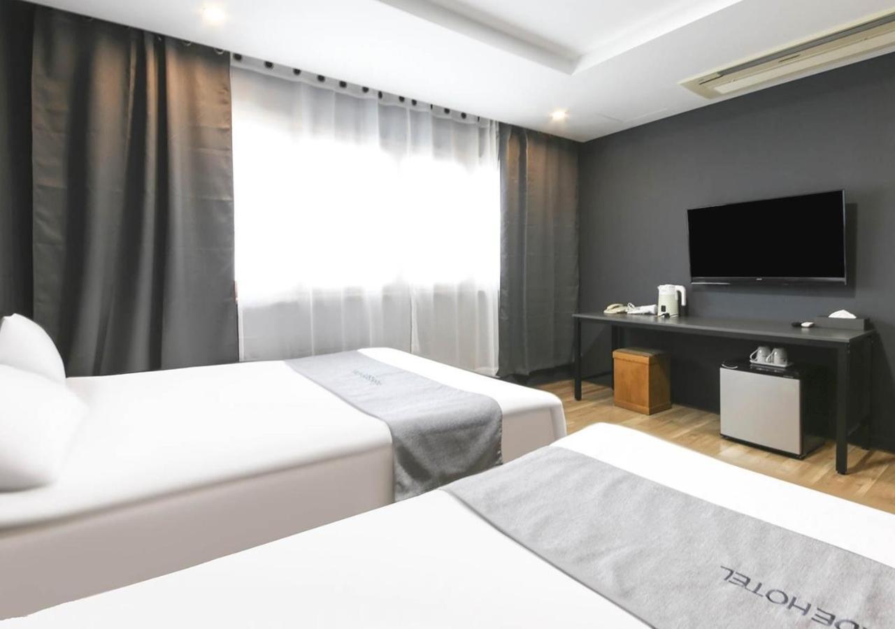Jeju Parkside Tourist Hotel Екстериор снимка